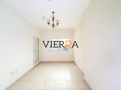 Amazing layout l Laundry room l Mid floor