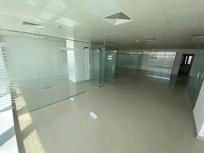 Lake view | fully fitted office | 3 parking spaces