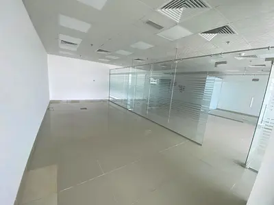Lake view | fully fitted office | 3 parking spaces