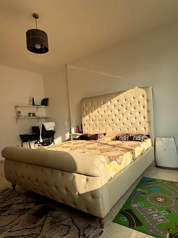 King Size bed with Mattress