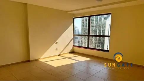 Unfurnished , Vacant , Low floor