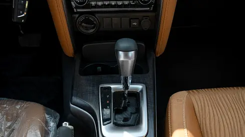 Toyota Fortuner, миниатюра 13