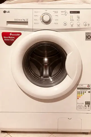 LG 7kg Front Load Washing Machine