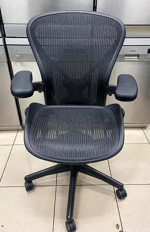 Herman Miller Best Chair Fully Adjustable 
The Most Comfortable Office Chair
Great for Back