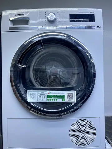 Siemens iQ 700 dryer 9kg same like new condition