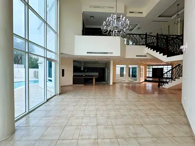 7 bedroom villa + Maid’s room |Spacious | In perfect condition