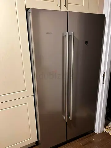 Siemens Side by side refrigerator freezer