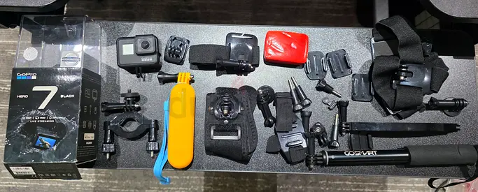 Gopro Hero 7 black and alot of accessories