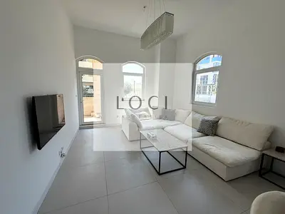 RENOVATED | LUXURY | COMMUNITY VIEW