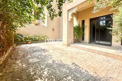 Study + Garden | Unfurnished | Bright Throughout