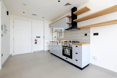 Modern Apt | Vibrant Community | Pool View