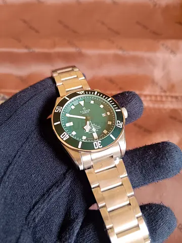 Men watch Tudor