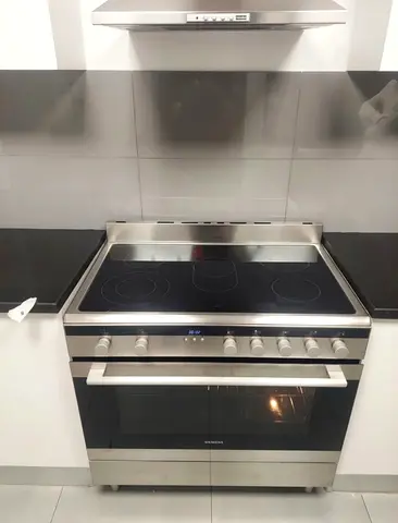 Model Siemens 90×60 cm 5 Eyes Full Electric Ceramic Cooker Range