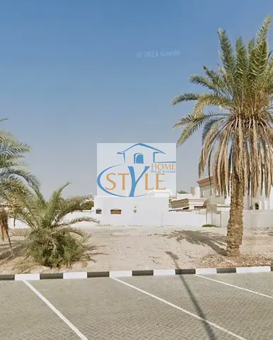 ارض زاويه للبيع منطقه سمنان تصريح بناء ارضي واول