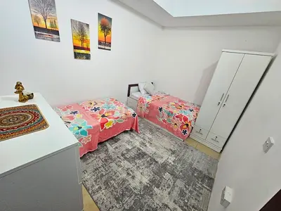 Bed Space /Ladies Hostel