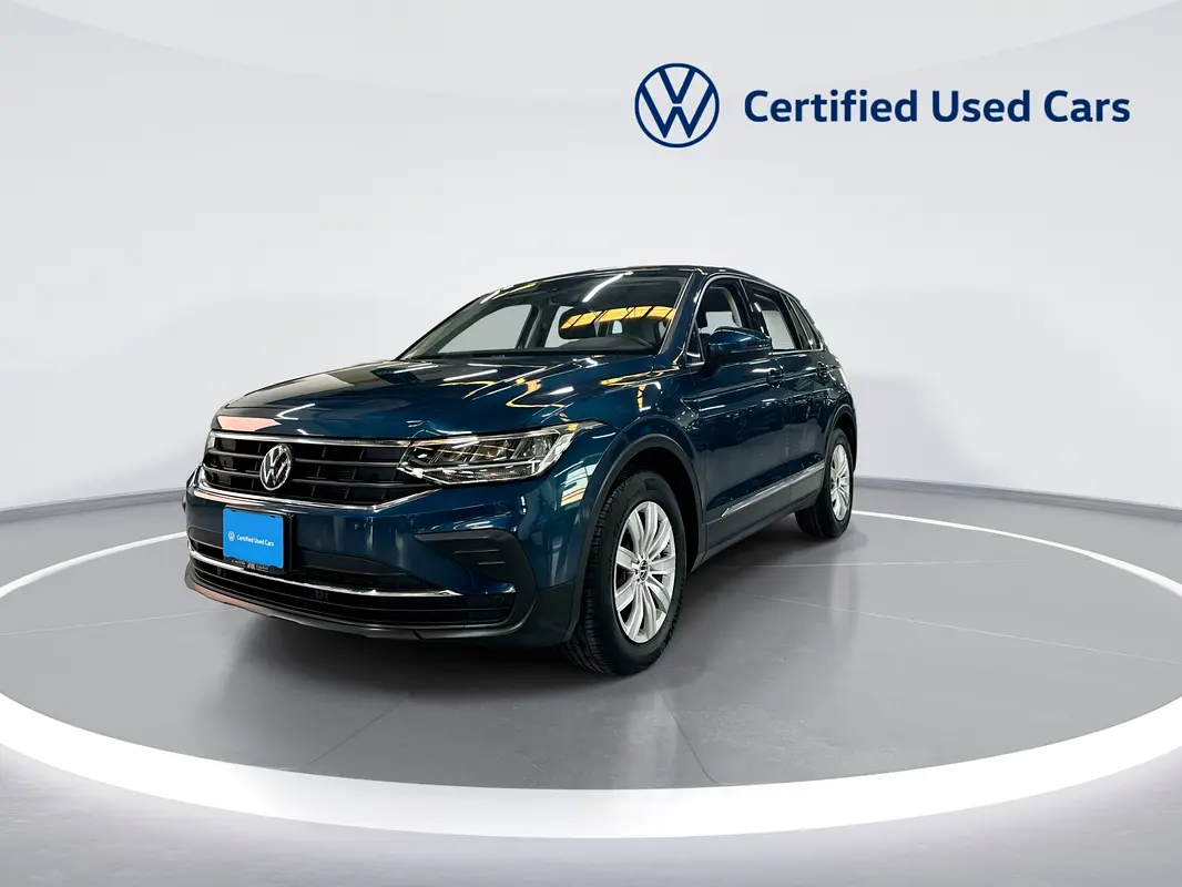 Volkswagen Tiguan 2024 — photo 1 of 9