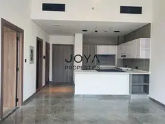 Spacious 1 BHK- Private Garden - Modern Living