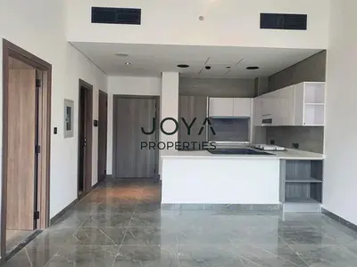 Spacious 1 BHK- Private Garden - Modern Living