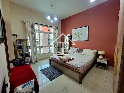 Converted Unit | Fully Renovated |Prime Location