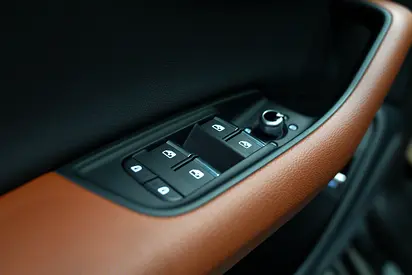 2023 AUDI Q7 — миниатюра 12