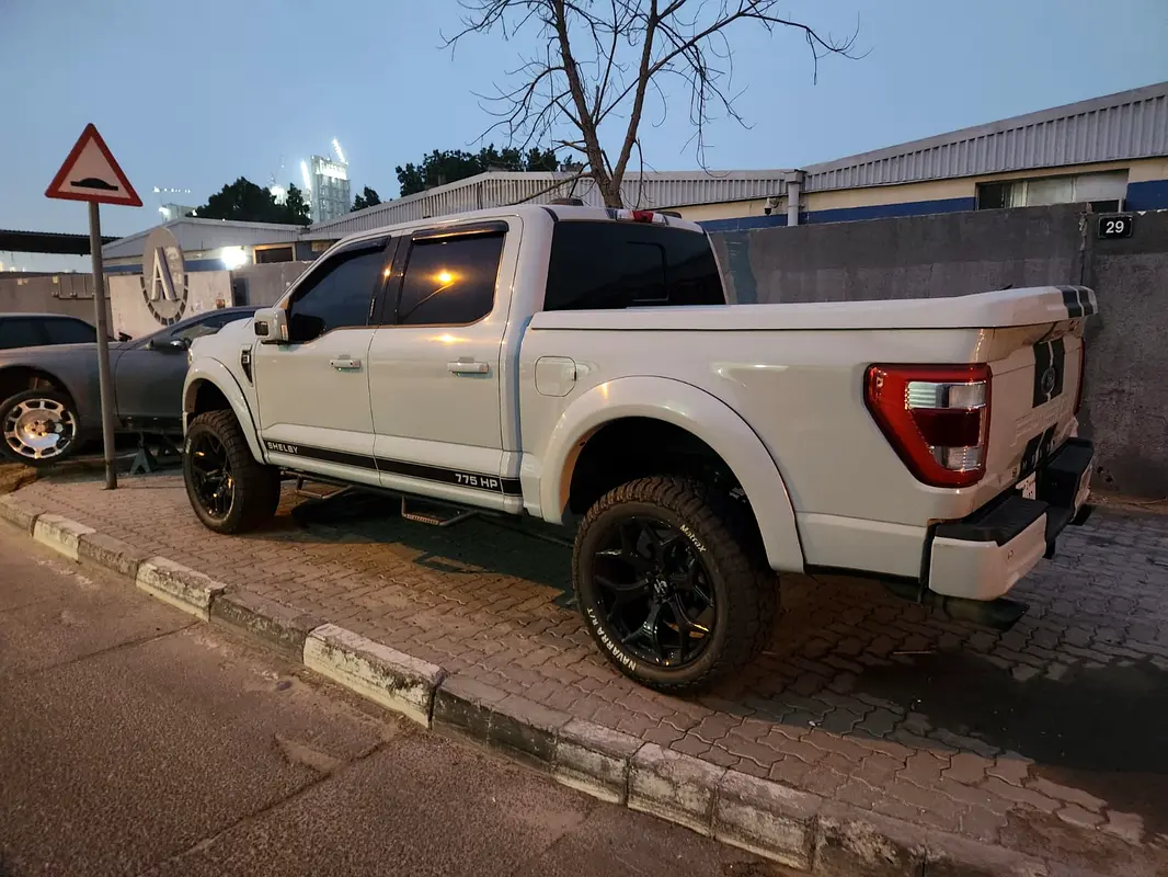 Ford F-150 2023 — photo 1 of 5