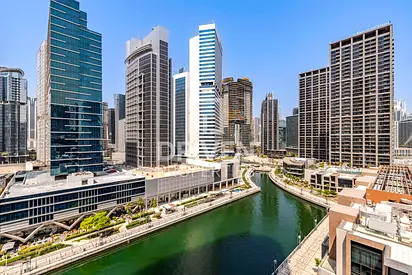 Astonishing Canal Views | Corner Unit | Serviced