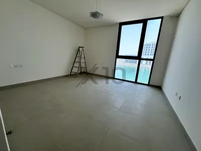 Waterfront Villa | Motivated Seller | Private Pool |Ready to Move in