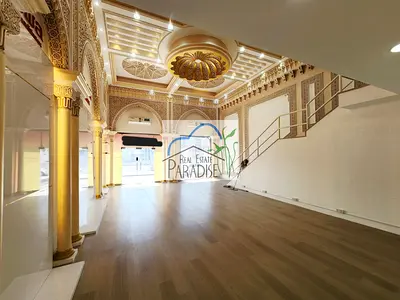 commercial showroom with mezzanine floor multipurpose use / pantry kitchen & washroom / ready to move/for rent in prime location/airport road Dubai