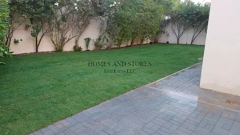 Corner Unit | Largest plot size | Private | Vacant
