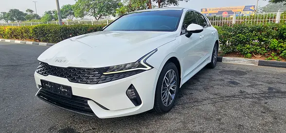 صورة 2 لـ 2023 KIA K5