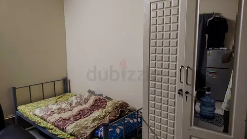 Executive Bachelor bed space