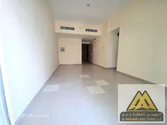 2 bedrooms + living room 1 master bedroom 2 bathrooms 2 balconies High floor