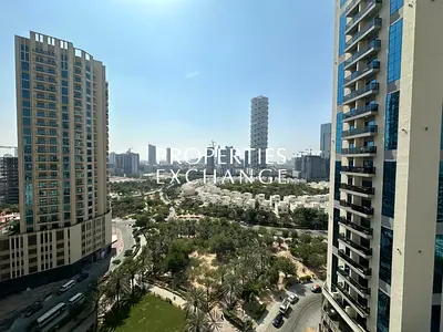 READY TO MOVE l CITY AND PARK VIEWS l HIGHF LOOR