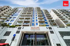 Closed Kitchen | Chiller Free | Near Metro