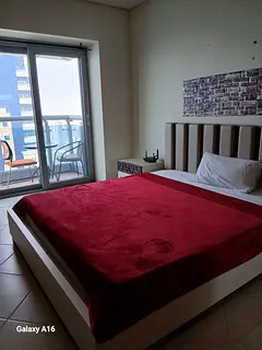 Room for rent with balcony in high floor full sea view princess tower