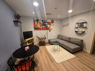 Spacious 1BR | 770 sqft | Fully Furnished | Renovated | Pool  Gym, Directly from Landlord