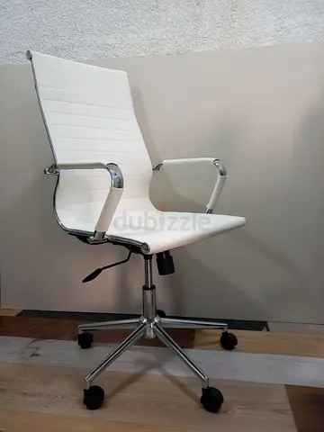 White Office Chair with Adjustable Height