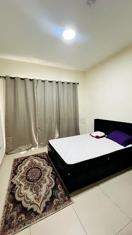 BED ROOM AVAILABLE WARSAN VILLAGE WITH PARKING