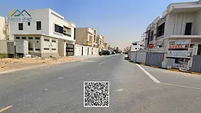 ✨ Investment Opportunity: A prime plot on a main street and a distinguished alleyway, ideal for bu