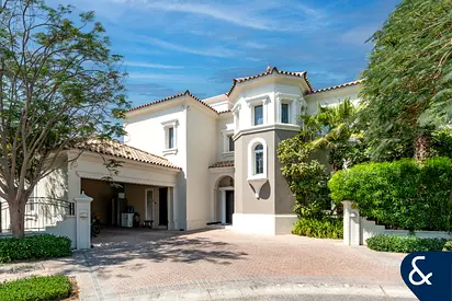 Beautifully Upgraded I Private pool IExtended