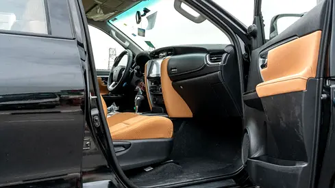 Toyota Fortuner, миниатюра 8