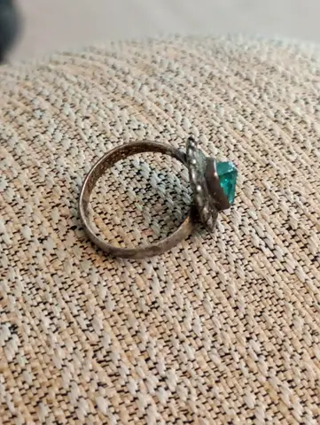 Handcrafted 925 Silver Green Stone Ring