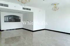 High Floor | Upgraded Unit | Tenanted