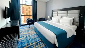 HOTEL ROOM WITH WASHING MACHINE
