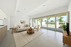 Single row | Brand new | close to entrance