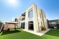Corner Unit | Chiller Free | Vacant Now | Balcony