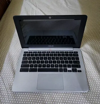 Asus C200M Chromebook Laptop