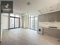 SPACIOUS UNIT | CORNER APARTMENT | VACANT