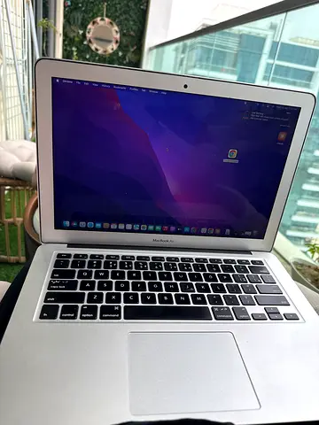 URGENT SALE- Apple MacBook Air 13-inch (Late 2015) - Good Condition with charger
