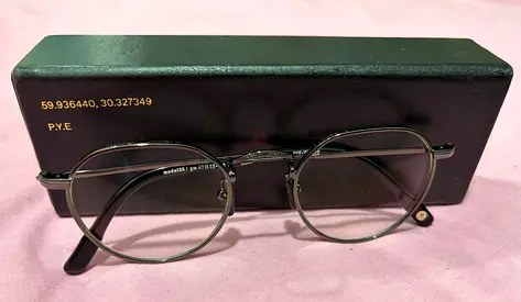 Stylish Round Frame Glasses